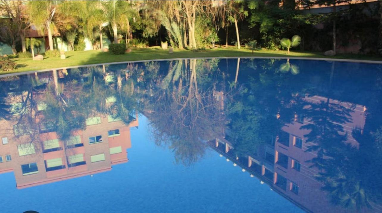 Logement De Luxe Avec Piscine, Hivernage Marrakesh Extérieur photo